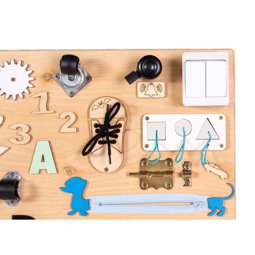 Moni toys montessori matatófal közép 50x37,5cm órás, fiús