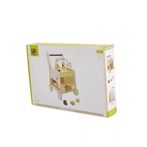 Moni fa járássegítő kocka