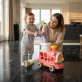   MONI TOYS Happy train járássegítő vonat kockákkal formabedobós pink