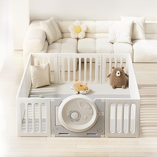 MONI Garden Moni cubby land óriás kerítés, karám játszószőnyeggel és 50 db színes labdával