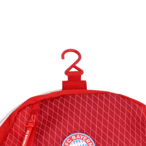 Bayern München neszeszer akasztóval