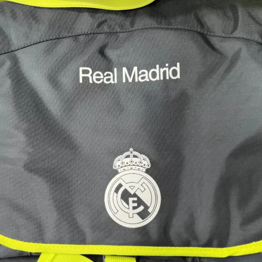 Real Madrid oldaltáska, iskolatáska Lime