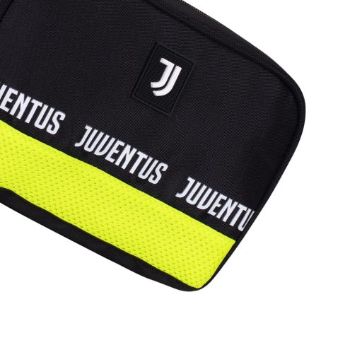 Juventus neszeszer akasztóval