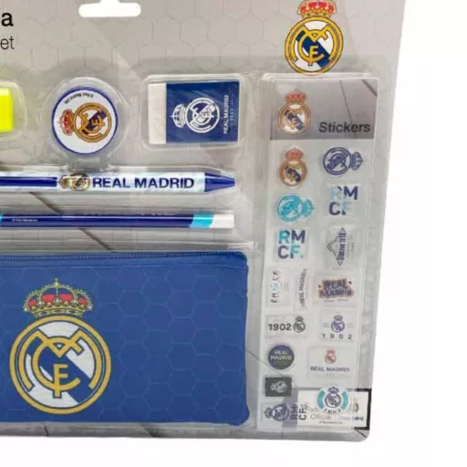 Real Madrid iskolai szett matricával