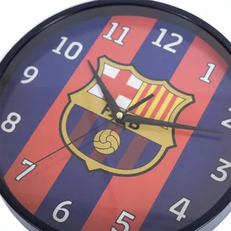 Barcelona falióra