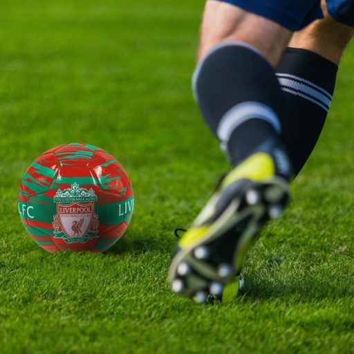 Liverpool labda 5-ös Anfield brush