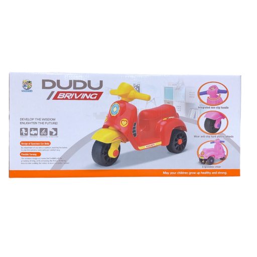 Rendkívül stílusos Vespa robogó gyerekeknek, három színben.