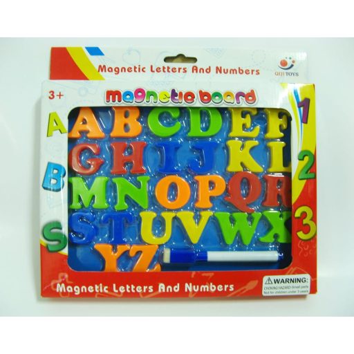 Kétoldalas mágneses tábla ABC betűkkel, 25x19.5 cm méretben.