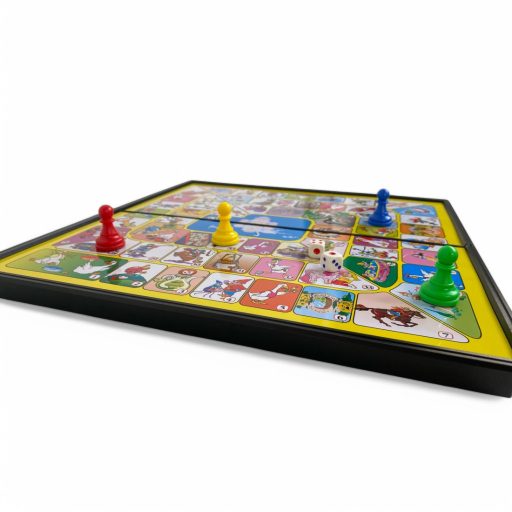 Kígyók és létrák utazós társasjáték, kompakt 34x17 cm méretben.